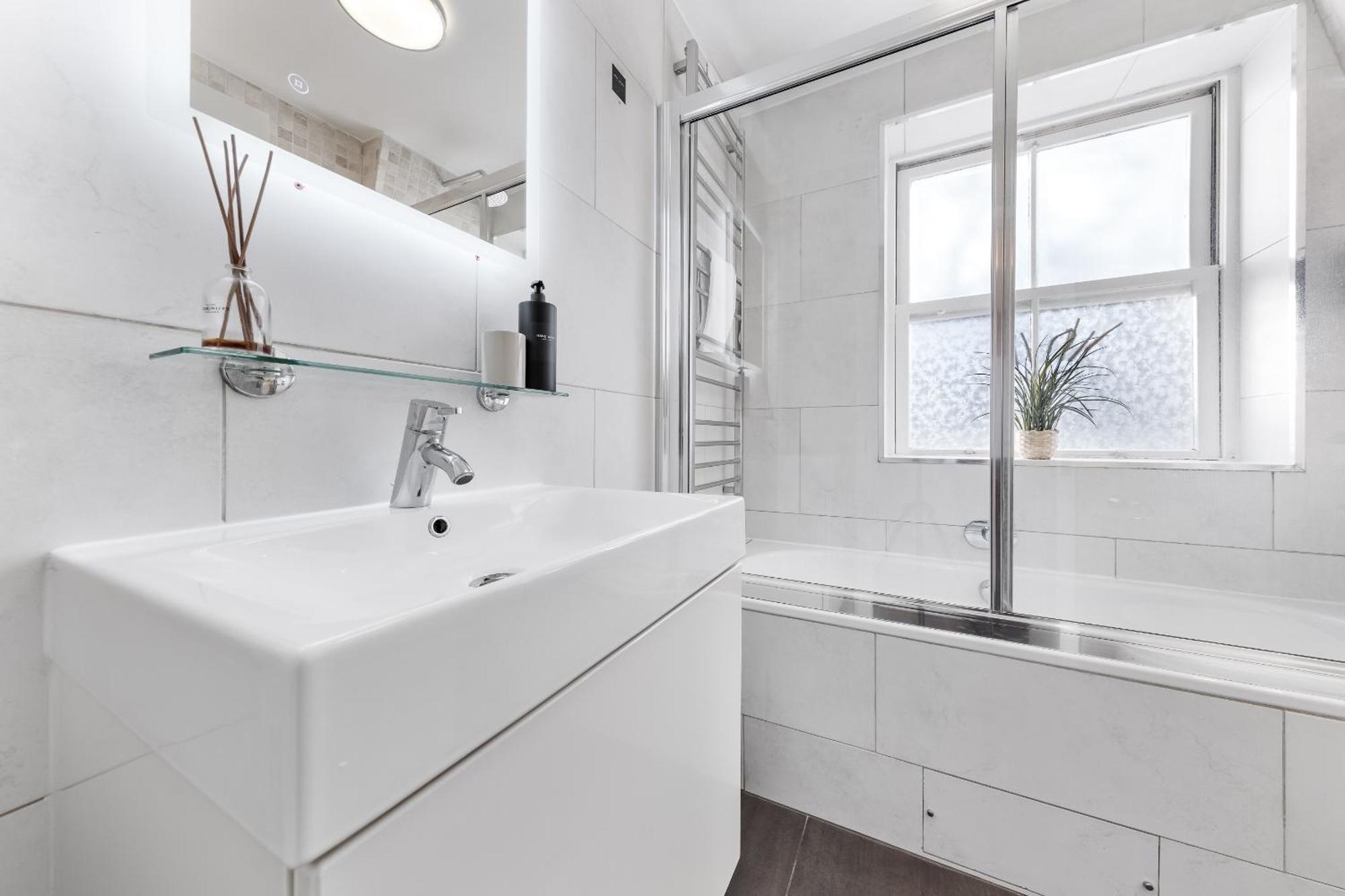 Charming Apartment By Hyde Park Лондон Екстериор снимка
